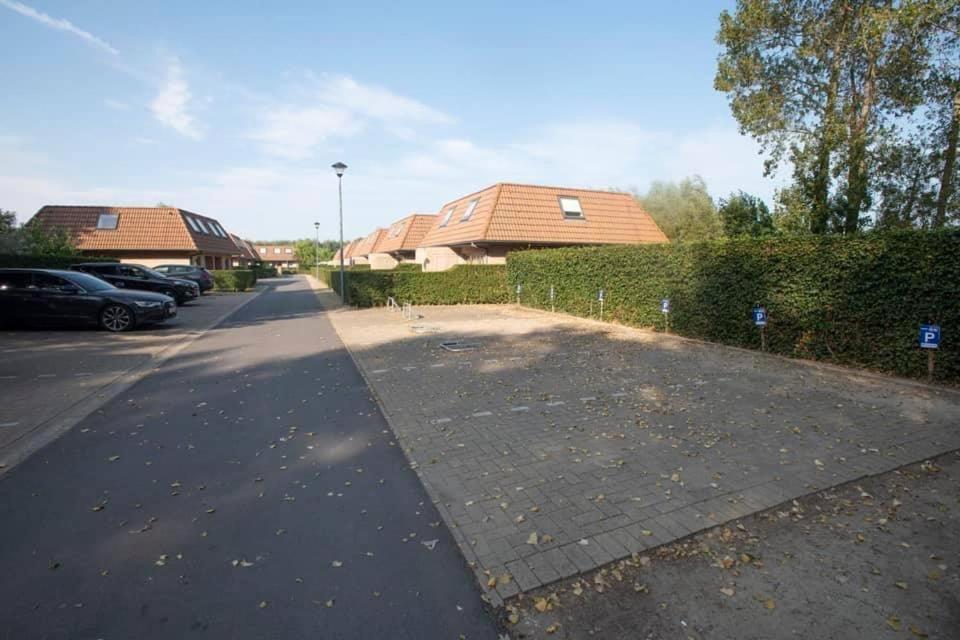 Vakantiehuisje De Panne Vlak Aan Plopsaland En De Zee エクステリア 写真